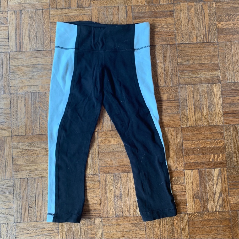 Lulu leggings size 2